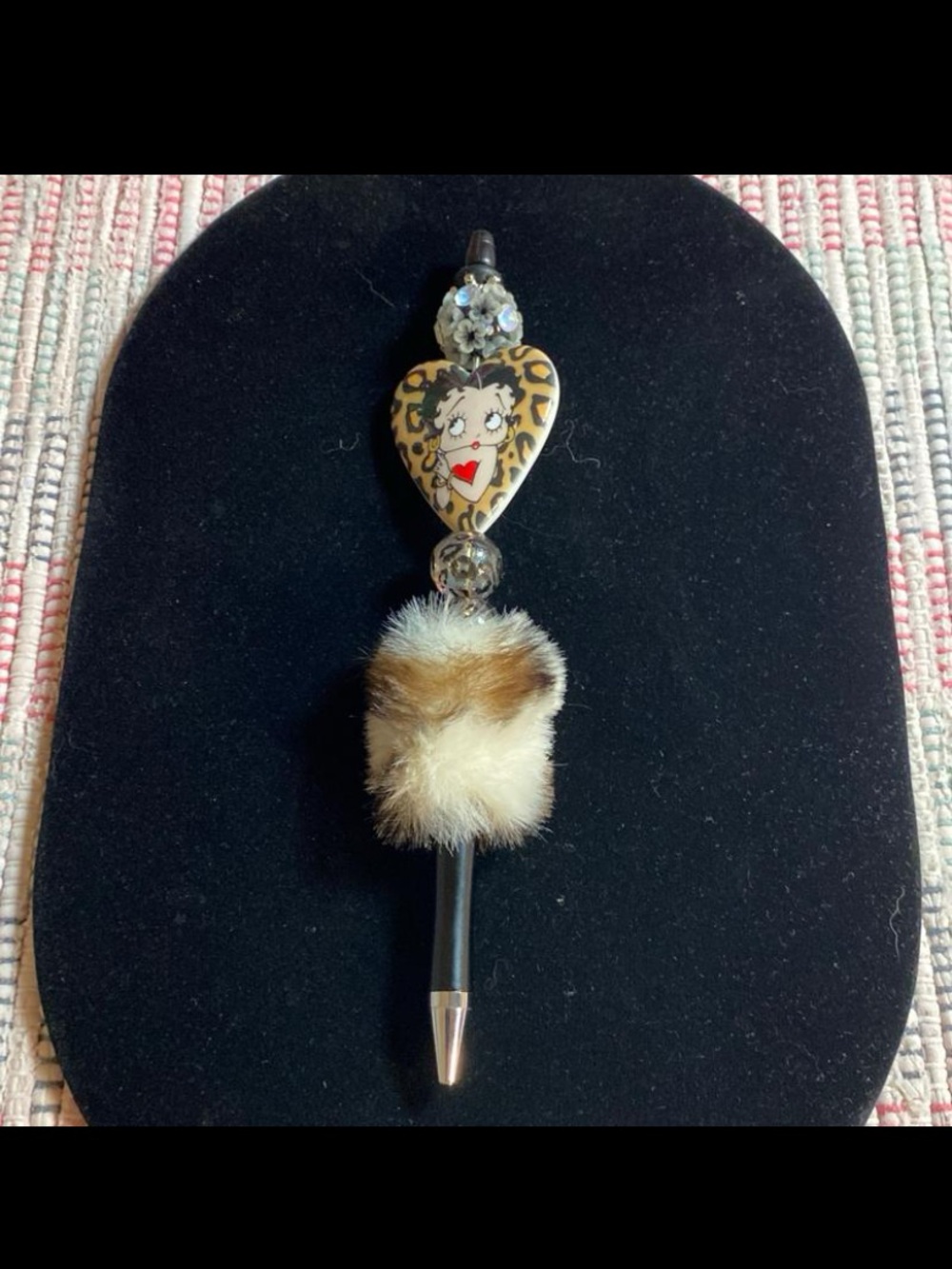 Handmade Betty Boop Leopard Heart Pom Pen - Cream & Brown